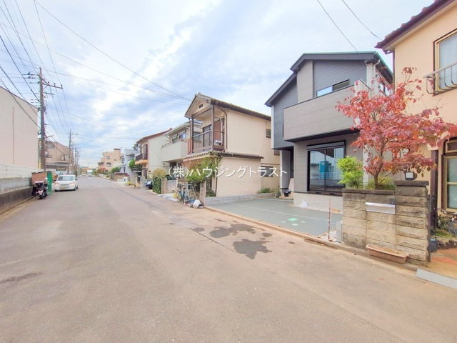 仲介手数料無料　ケイアイLIGARE 所沢市北原町４期・全１棟の前面道路含む現地写真