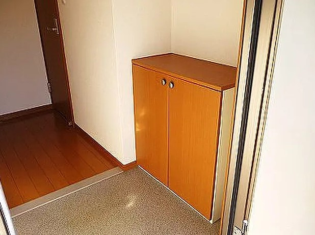 ガーデンハウス　Ａの玄関|類似です