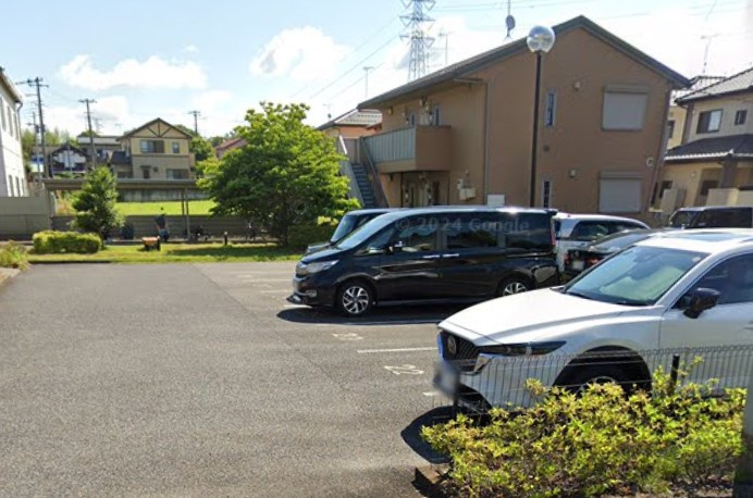 ガーデンハウス　Ａの駐車場