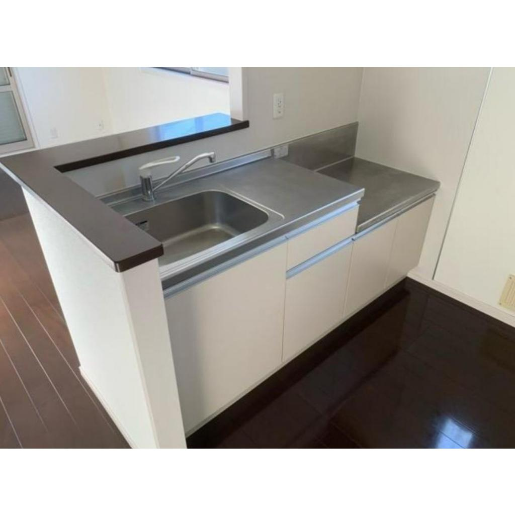 ガーデンハウス　Ａのキッチン|写真はC棟２０２号室（同タイプ間取り）となります。