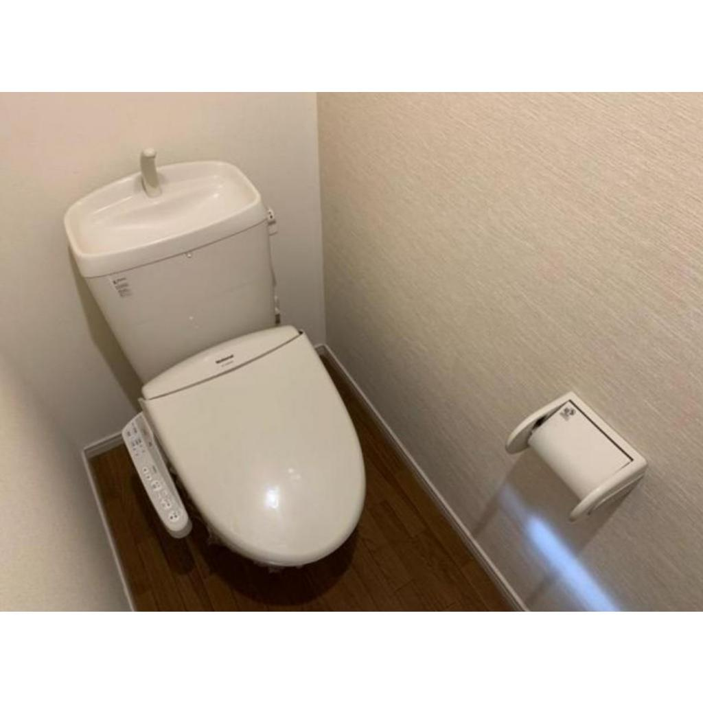 ガーデンハウス　Ａのトイレ|写真はC棟２０２号室（同タイプ間取り）となります。