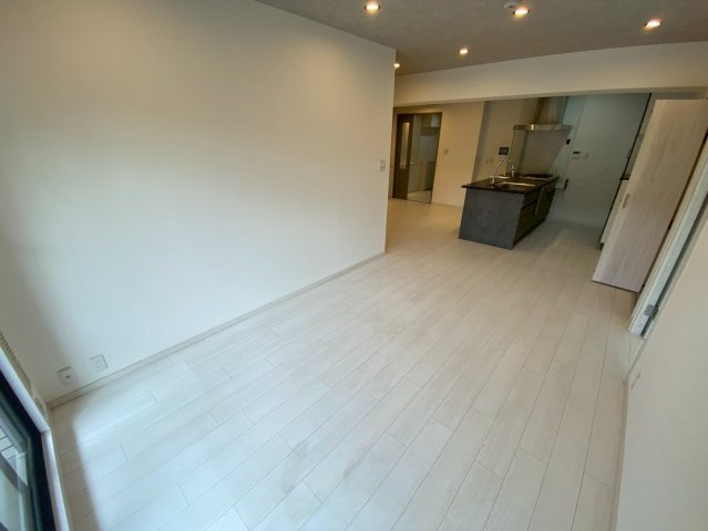 グランフェルティ本山の居間・リビング