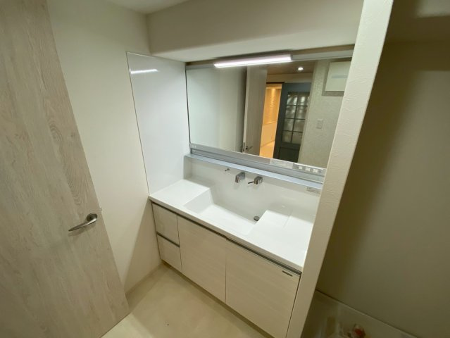 グランフェルティ本山の洗面所