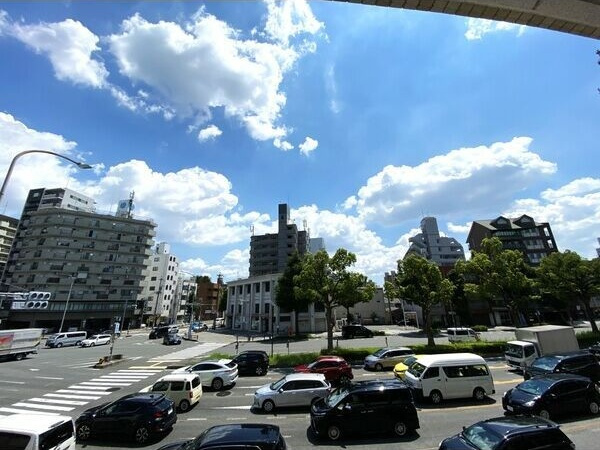 ラフォーレ金山のバルコニー