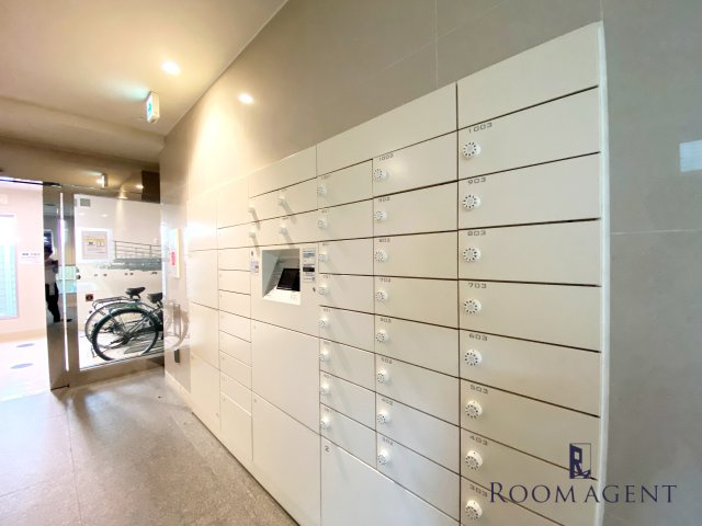 ラフォーレ金山のエントランス