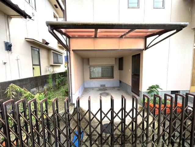 鷹子町中古戸建の駐車場|駐車場の用意があります