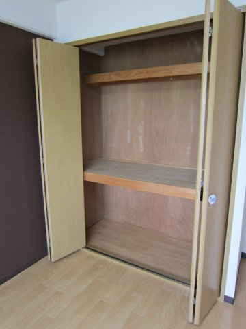 エスペランサＨＩＲＯの収納|洋室の収納。