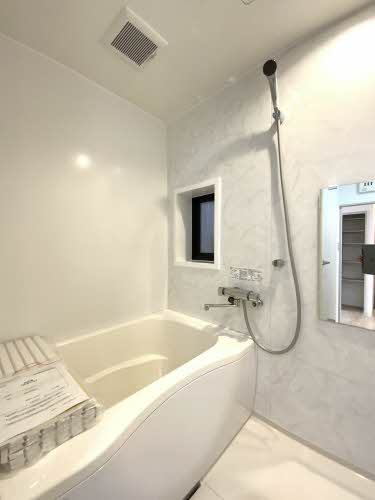 ディアスわかばの浴室