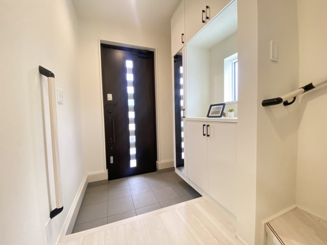 『八王子市新築戸建て』八王子市楢原町1605-1【仲介手数料無料】　２４ー１期の玄関|～仲介手数料無料☆八王子ひなた不動産～　八王子市楢原町　新築戸建て