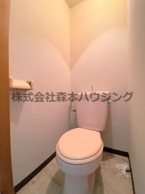 【トイレ】 | 　フリーディオ御堂 | 落ち着いた色調のトイレです