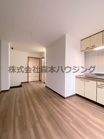 【居間・リビング】 | 　フリーディオ御堂 | こちらの居間で趣味の時間をお楽しみください
