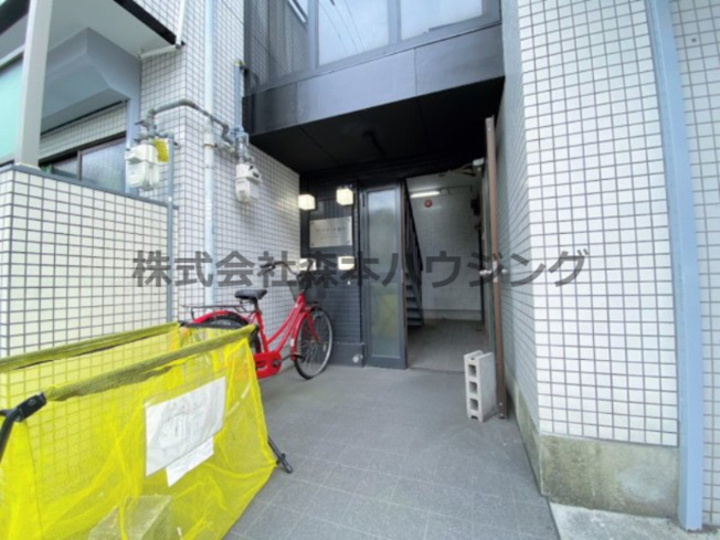 【エントランス】 | 　フリーディオ御堂 | 毎日通るエントランスはこのようになっています