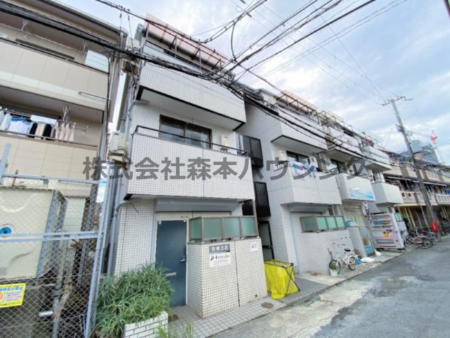 【外観】 | 　フリーディオ御堂 | 外観は落ち着いています