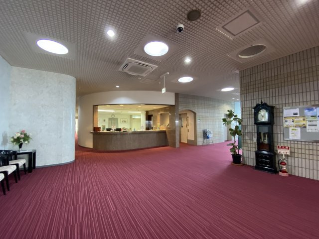 ケアリゾート熱海参番館のエントランス|ロビー