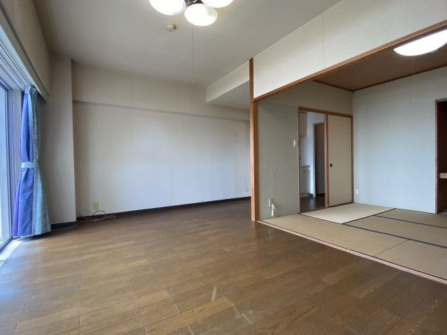 ケアリゾート熱海参番館の洋室