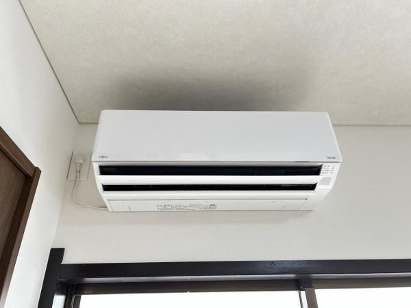 【冷暖房・空調設備】 | 福岡市早良区野芥６丁目　戸建て | エアコン付きで入居してすぐから快適に過ごせます