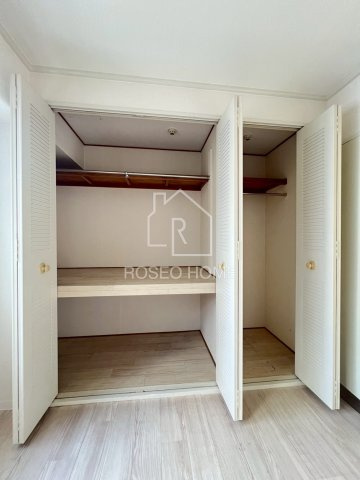 日生ロイヤル高津の収納