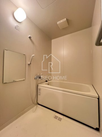 日生ロイヤル高津の浴室