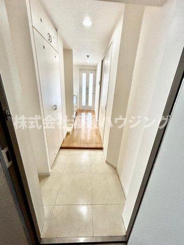 ESAKA EST24の玄関