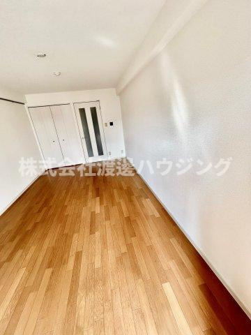 ESAKA EST24の内装