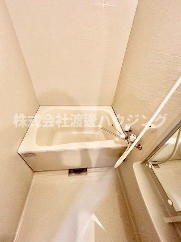 ESAKA EST24の浴室