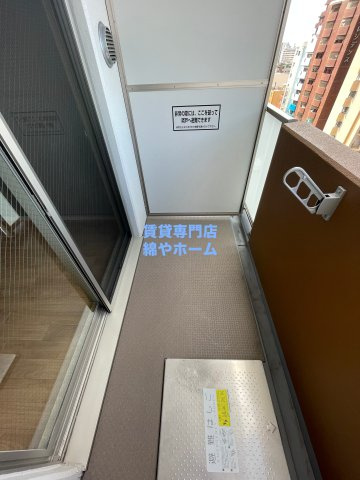 SOAR SHINIMAMIYAのバルコニー|暖かな日差しのふりそそぐバルコニー
