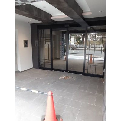 【エントランス】 | LEGALAND+難波南