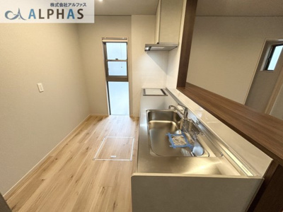 【キッチン】 | 明石市魚住町西岡　一戸建て | カウンターキッチン新調♪
お料理中もリビングの様子が伺える対面キッチン♪