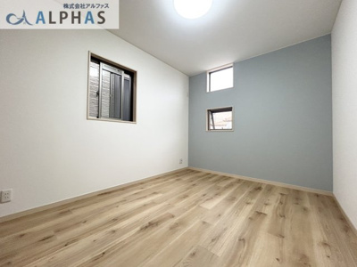 【洋室】 | 明石市魚住町西岡　一戸建て | スッキリと飽きの来ないシンプルな洋室♪