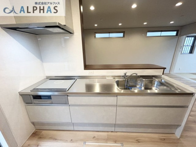 【キッチン】 | 明石市魚住町西岡　一戸建て | カウンターキッチン新調♪
お料理中もリビングの様子が伺える対面キッチン♪