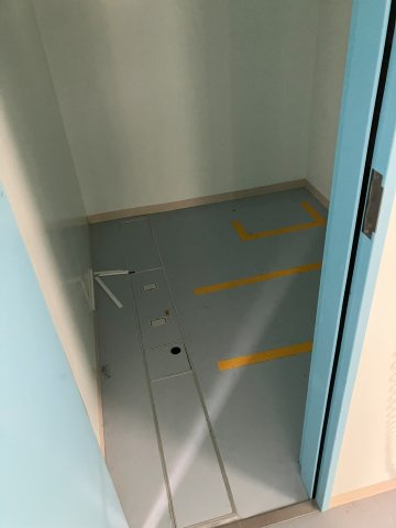 辻堂東海岸貸医院の玄関