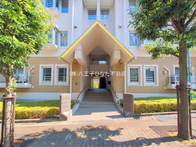 祝成約　ベルコリーヌ南大沢　第6号棟　八王子市　中古マンションのエントランス|～仲介手数料無料☆八王子ひなた不動産～ベルコリーヌ南大沢