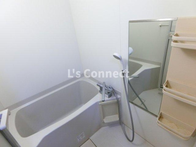 【浴室】 | メゾンドゥラフィーネ | 給湯式のお風呂です。