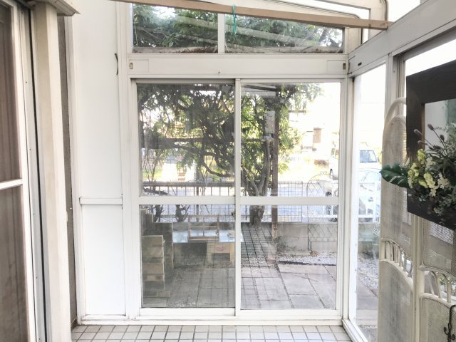 『鴻巣駅』東口18分の6LDKの中古戸建。ガーデニングを楽しめる庭付きですのその他|テラス