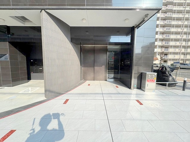 セレニテ新大阪ミラク壱番館のエントランス