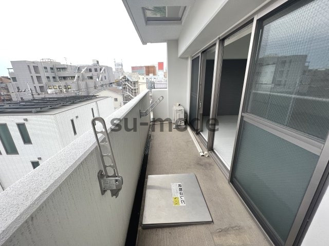 高槻市北園町の賃貸マンションのバルコニー