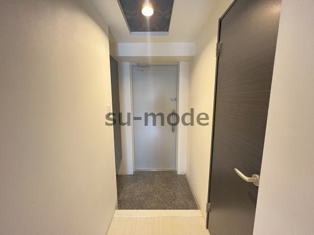 高槻市北園町の賃貸マンションの玄関