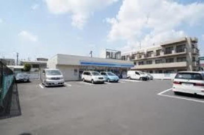 ローソン習志野津田沼六丁目店 徒歩5分。コンビニ 330m