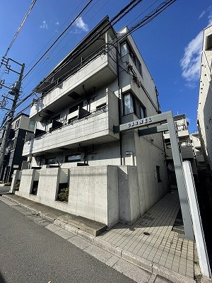 カーメル下高井戸の外観