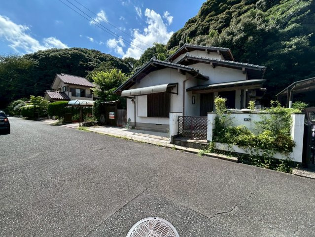 小倉南区志井4丁目　中古戸建の前面道路含む現地写真|前面道路含む現地写真です