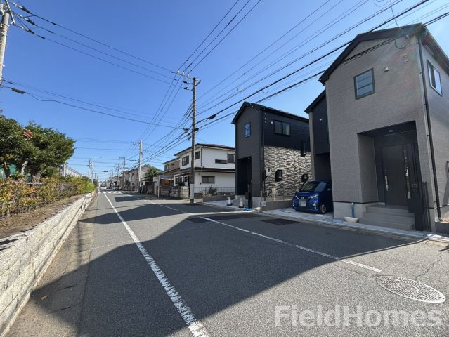 平塚市中里新築戸建て　5期2号棟の前面道路含む現地写真|前面道路含む現地写真です。