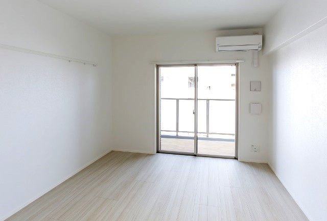 エンクレスト大博通りAPEXの居間・リビング