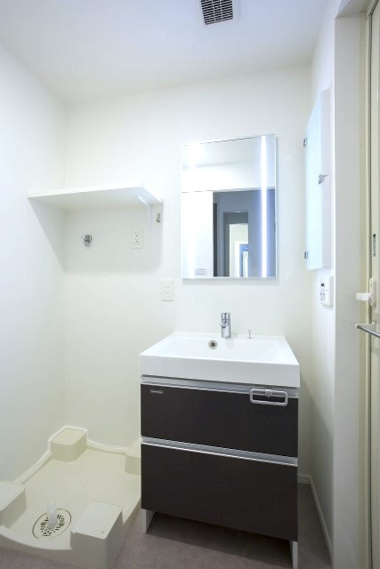 エンクレスト大博通りAPEXの洗面所