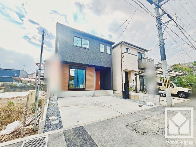 久御山町市田珠城　第1期　1号棟の外観