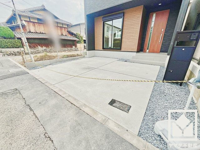 久御山町市田珠城　第1期　1号棟の駐車場