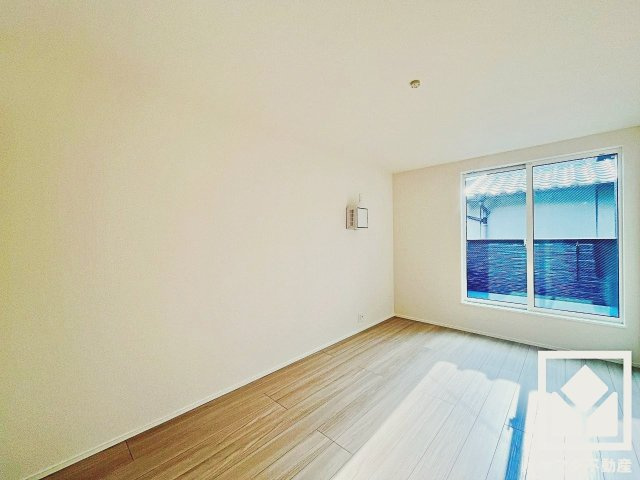 久御山町市田珠城　第1期　1号棟の洋室