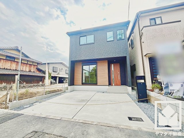 久御山町市田珠城　第1期　1号棟の外観