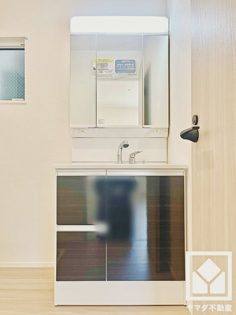 久御山町市田珠城　第1期　1号棟の独立洗面台