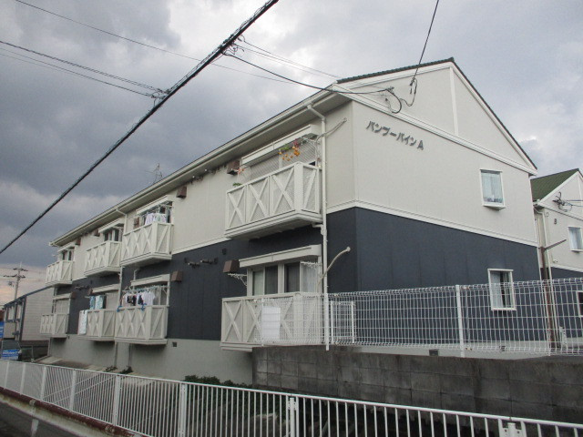 バンブーパインハイツ