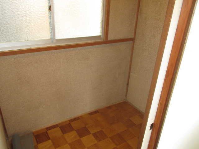 北葛城郡王寺町元町１丁目の一戸建ての収納